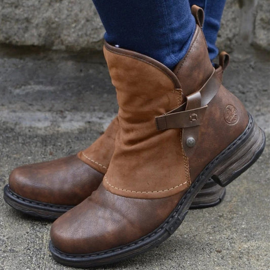 Chaussures Terra™ portées avec une tenue décontractée chic.