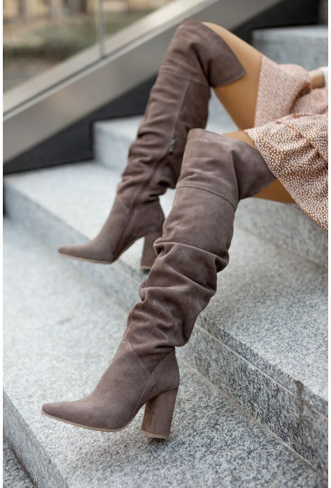 Fermeture pratique des bottes Allison™ pour un ajustement parfait.