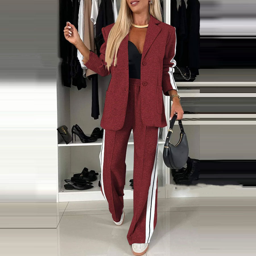 Look parisien intemporel avec l’ensemble Mina™, parfait pour la saison.